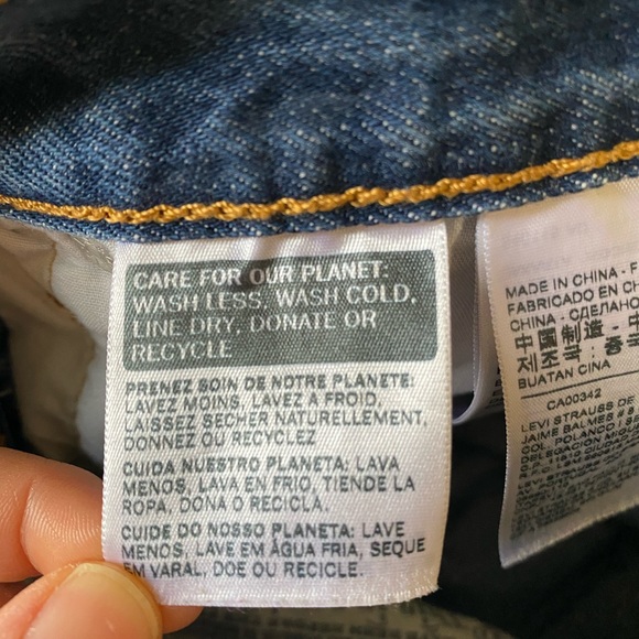 Levi Strauss | High Waisted Cuff Denim Shorts - Picture 7 of 8